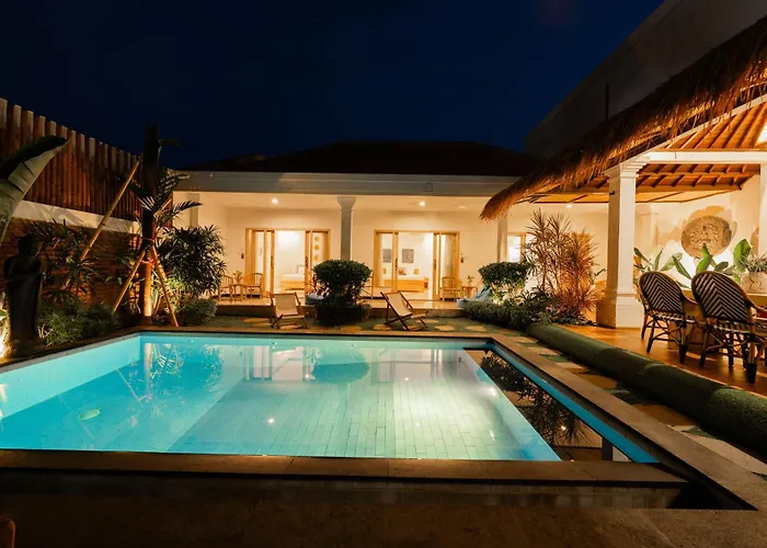 Stylish Tropical Barroso Shortcut